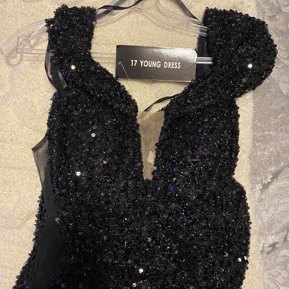 Stardust sequin off the shoulder formal gown- size 8 - Picture 6 of 7